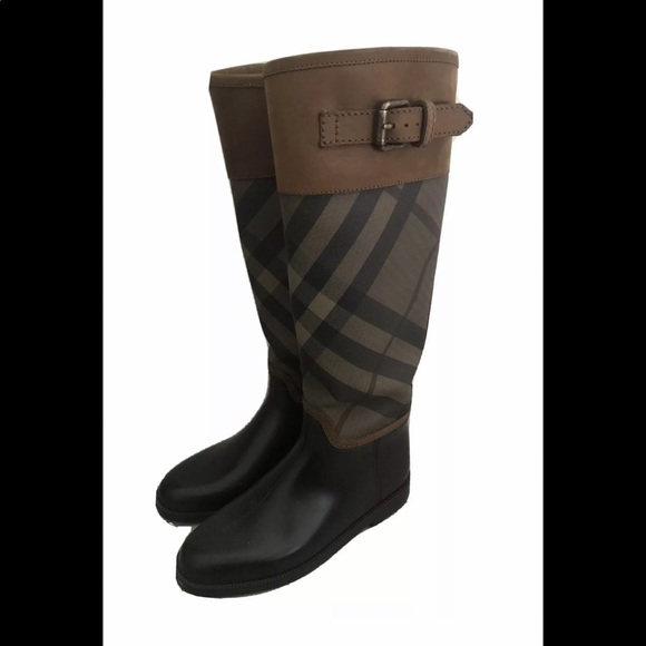 Burberry rain boots EU 36 US 6 - Picture 1 of 8